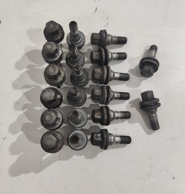 Tornillo para llanta Aluminio de Citroën/Peugeot