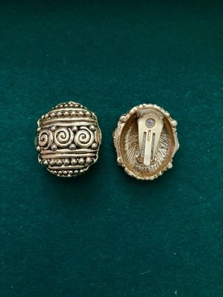 Pendientes vintage dorados