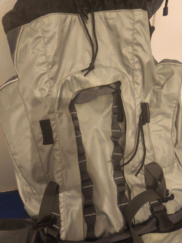 Mochila de montaña Inesca Routier 65L