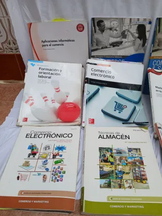 Libros grado medio actividades comerciales