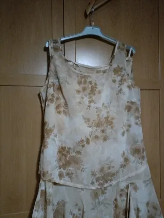 Traje falda 3 piezas floral