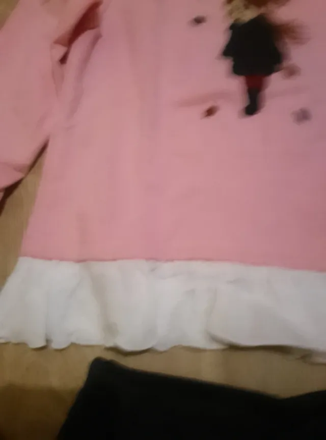 Conjunto Sudadera Rosa y Falda Pantalón