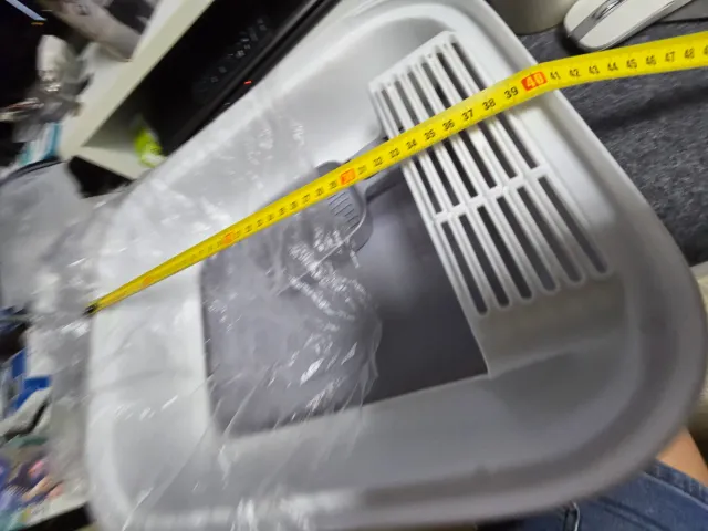 Arenero para gatos con rejilla