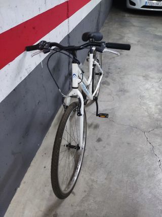 Bicicleta Paseo Niña Blanca