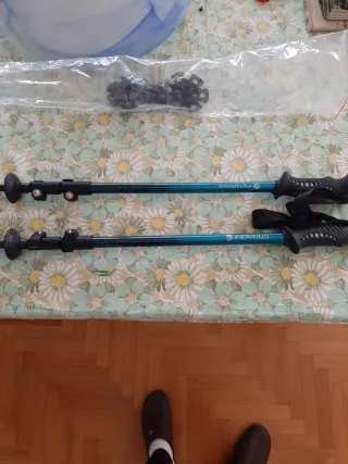 Coppia bastoncini trekking Ferrino