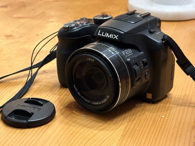 Panasonic Lumix DMC-FZ200 (non funziona)