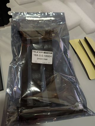 Riser PCIe 5.0 X16 20cm GPU Vertical