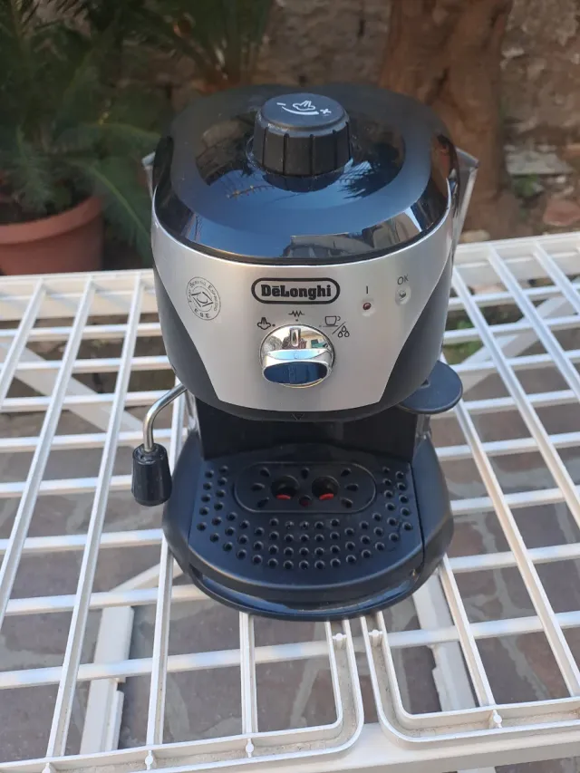 Macchina caffè DeLonghi manca coperchio serbatoio