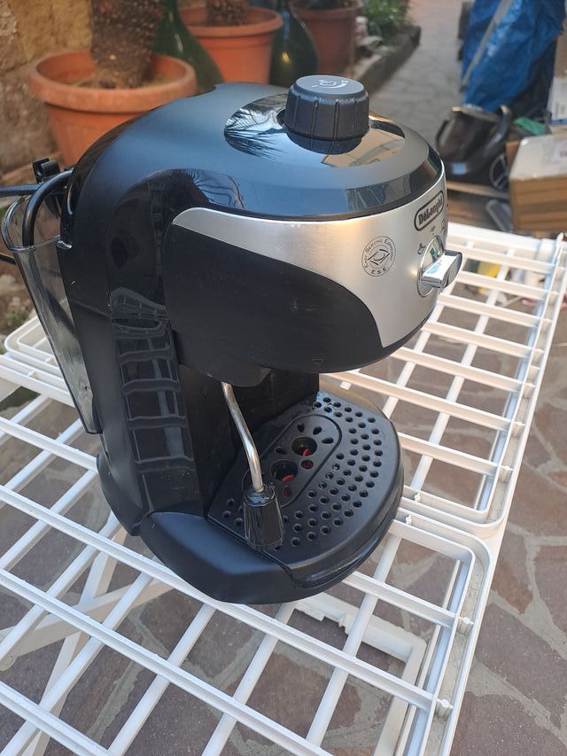 Macchina caffè DeLonghi manca coperchio serbatoio