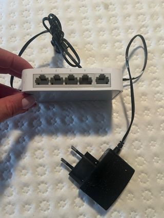 Switch TP-Link 5 Puertos