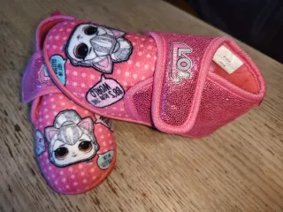 Pantofole LOL Surprise bambina n. 27