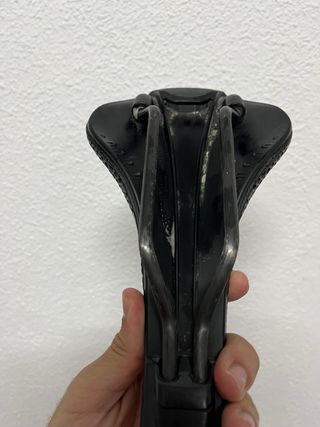 Sillín Fizik Antares R1 Versus Evo Carbon