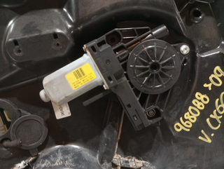 ELEVALUNAS DELANTERO IZQUIERDO VOLVO XC60 D5244T