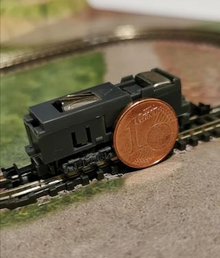 Locomotora Rokuhan chasis motor tren escala Z Shor