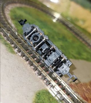 Locomotora Rokuhan chasis motor tren escala Z Shor