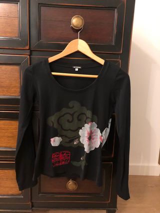 Camiseta GFFERRE manga larga floral talla M