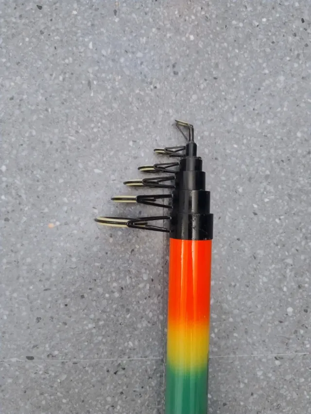 Caña de pescar telescópica 4,5 metros.