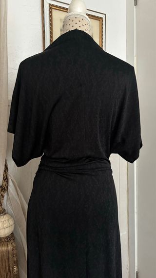 Vestido largo asimétrico negro