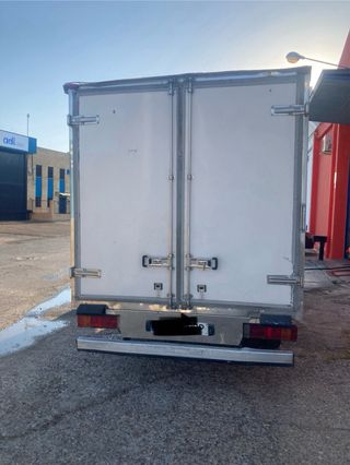 Camion isotermo , perfecto para camperizar, a