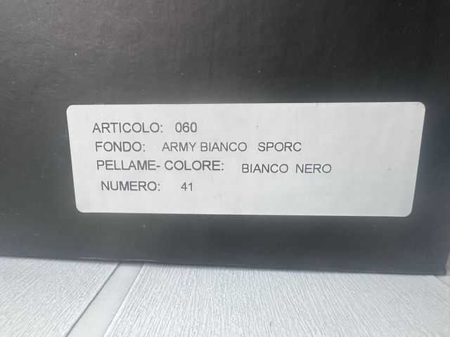 Scarpe Uomo con borchie Grigio/Nero