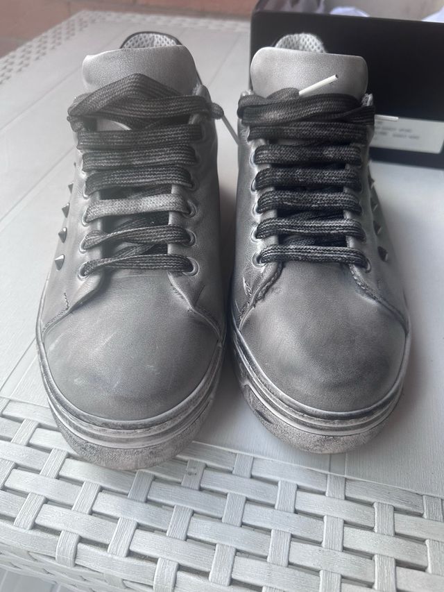 Scarpe Uomo con borchie Grigio/Nero