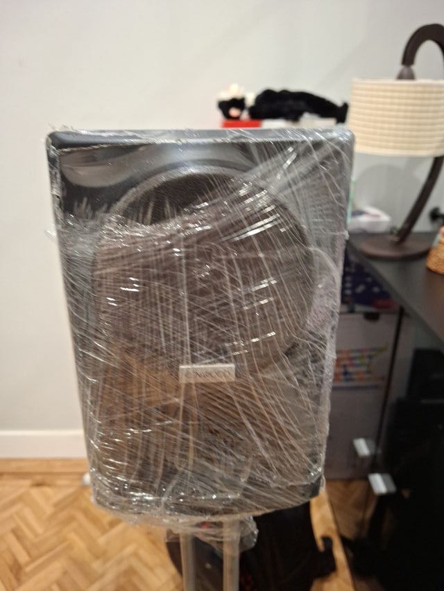 Altavoces Kenwood 2 con soportes y 2 sin soporte