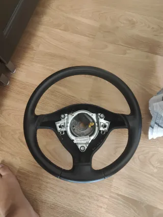 Volante Golf MK4 GTI Cuero