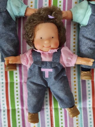 Tre bambole gemelle 17 cm