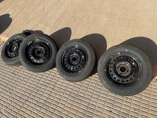 Juego de 4 ruedas con llantas de acero 13”