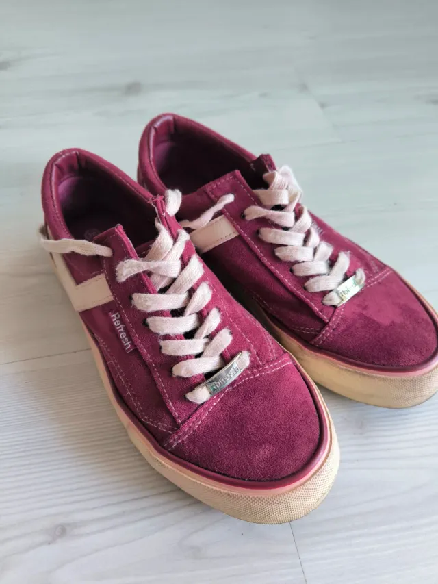 Zapatillas Refresh burdeos y beige