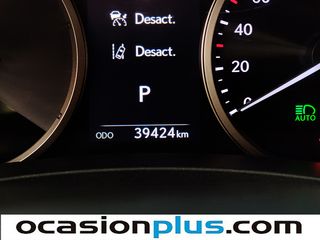 Lexus NX 300h Business 2WD 145 kW (197 CV)