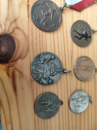 Lotto di 6 medaglie vintage anni '60