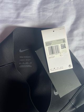 Nike Mallas Cortas Universa Talle Alto Talla M