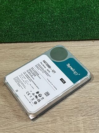 Disco duro 12TB Plus Series SATA HDD 