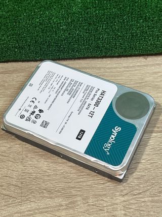 Disco duro 12TB Plus Series SATA HDD 
