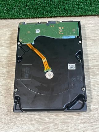 Disco duro 12TB Plus Series SATA HDD 