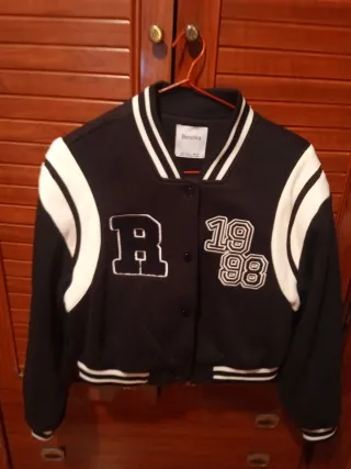 Chaqueta Bomber Bershka Talla S