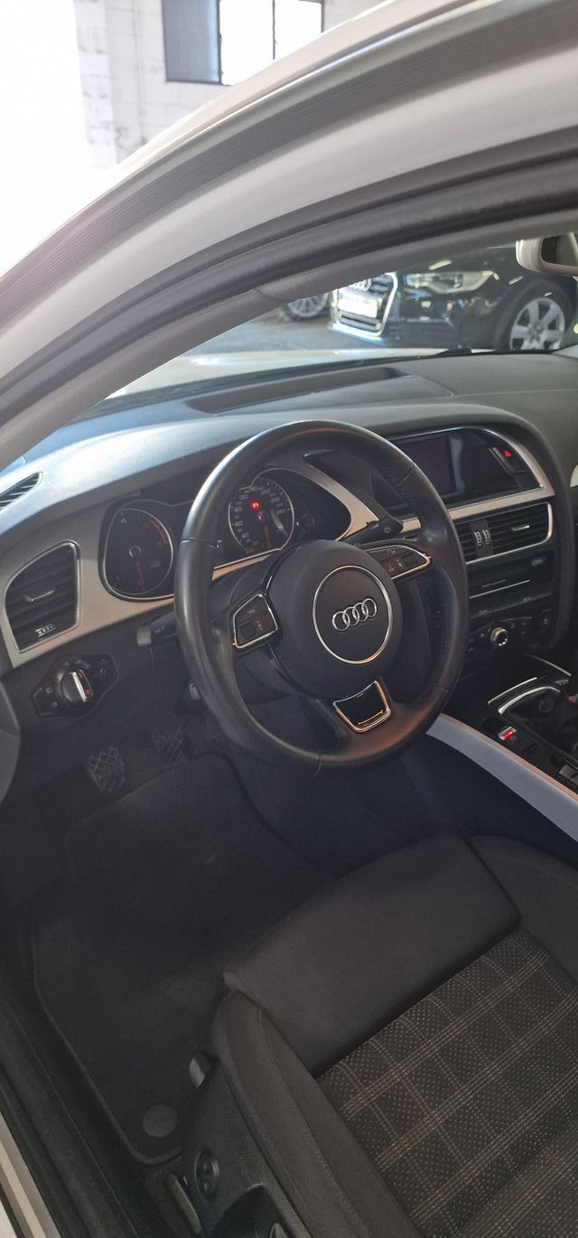 Audi A4 2015 150 cv s line