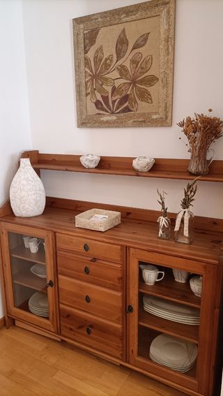 Mueble buffet comedor madera y cristal