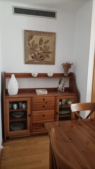 Mueble buffet comedor madera y cristal