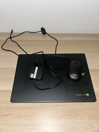 Portátil Acer Negro + Ratón y Cargador