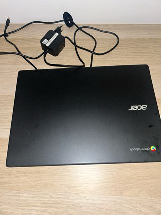 Portátil Acer Negro + Ratón y Cargador