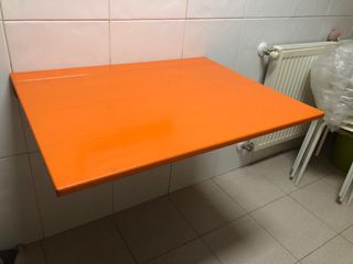 Mesa plegable de pared