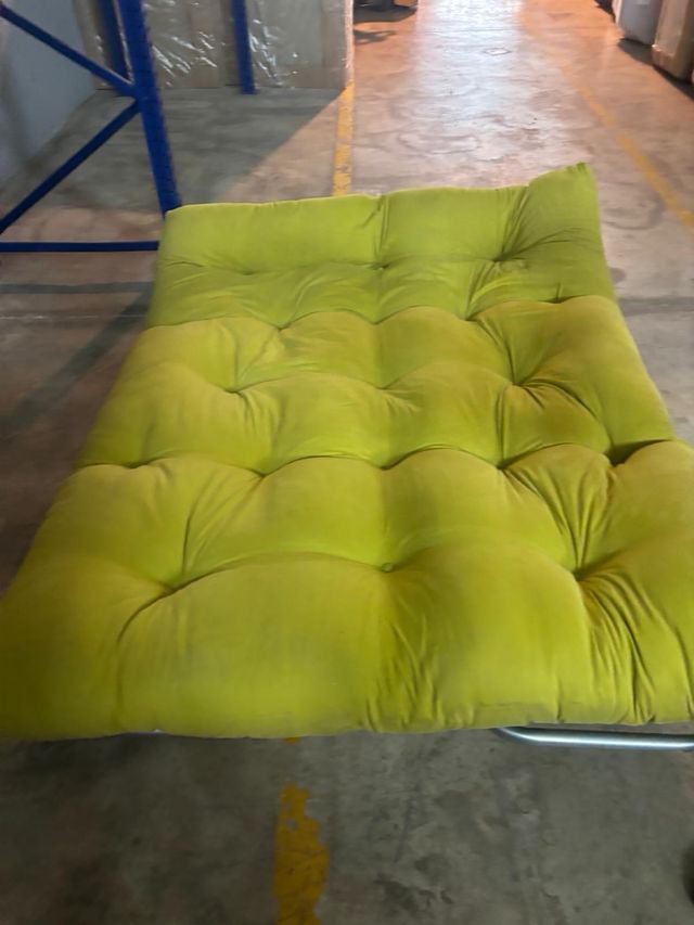 Sofá Cama Libro Amarillo