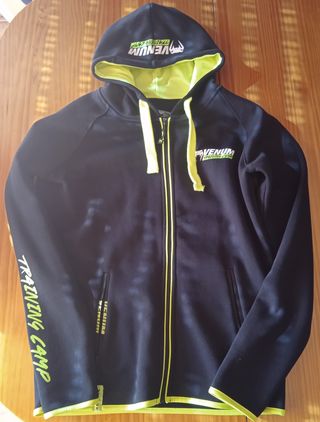 Sudadera Venum con capucha y cremallera