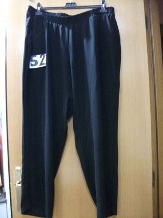 Pantalones negros talla 50 y 52