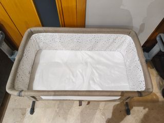 Minicuna Kinderkraft con ruedas