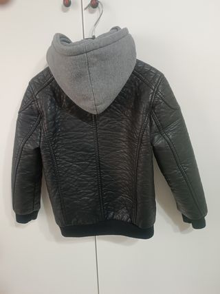 Giacca bambino ecopelle con cappuccio 9-10 anni