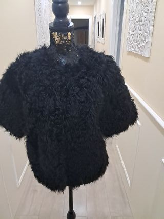 Abrigo negro pelo mujer 