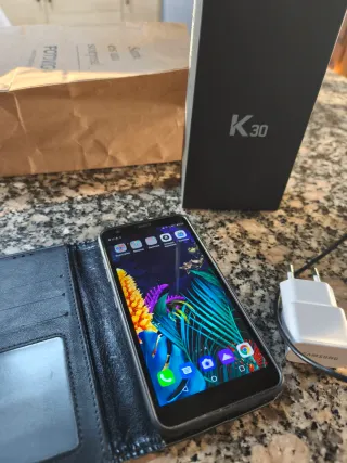 LG K30 Nero + cover